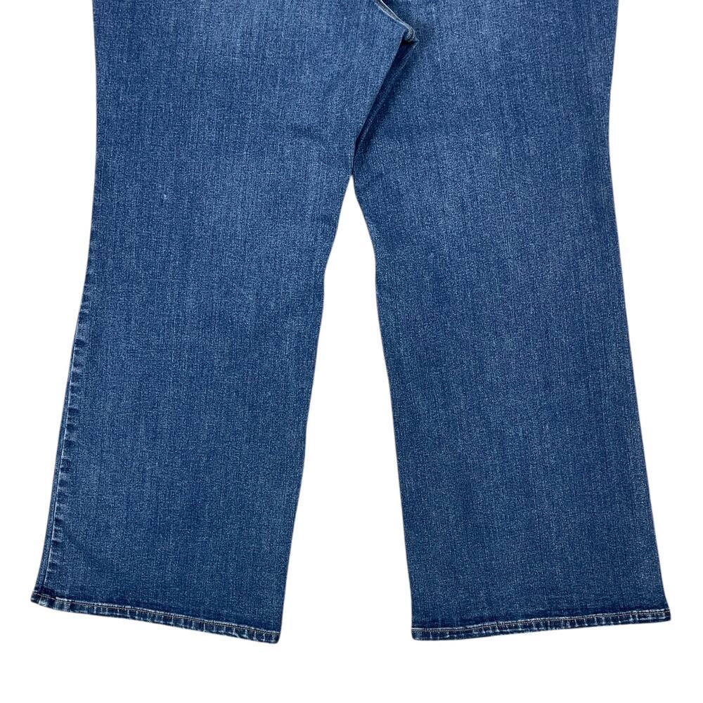 Lane Bryant Signature Fit Boot Jean Blue Denim 22 Short Casual Wardrobe Basics - Picture 9 of 15